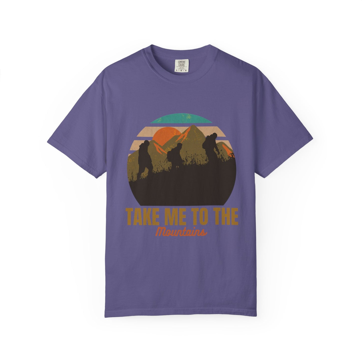 Camiseta unisex teñida con prenda "Llévame a las montañas" 