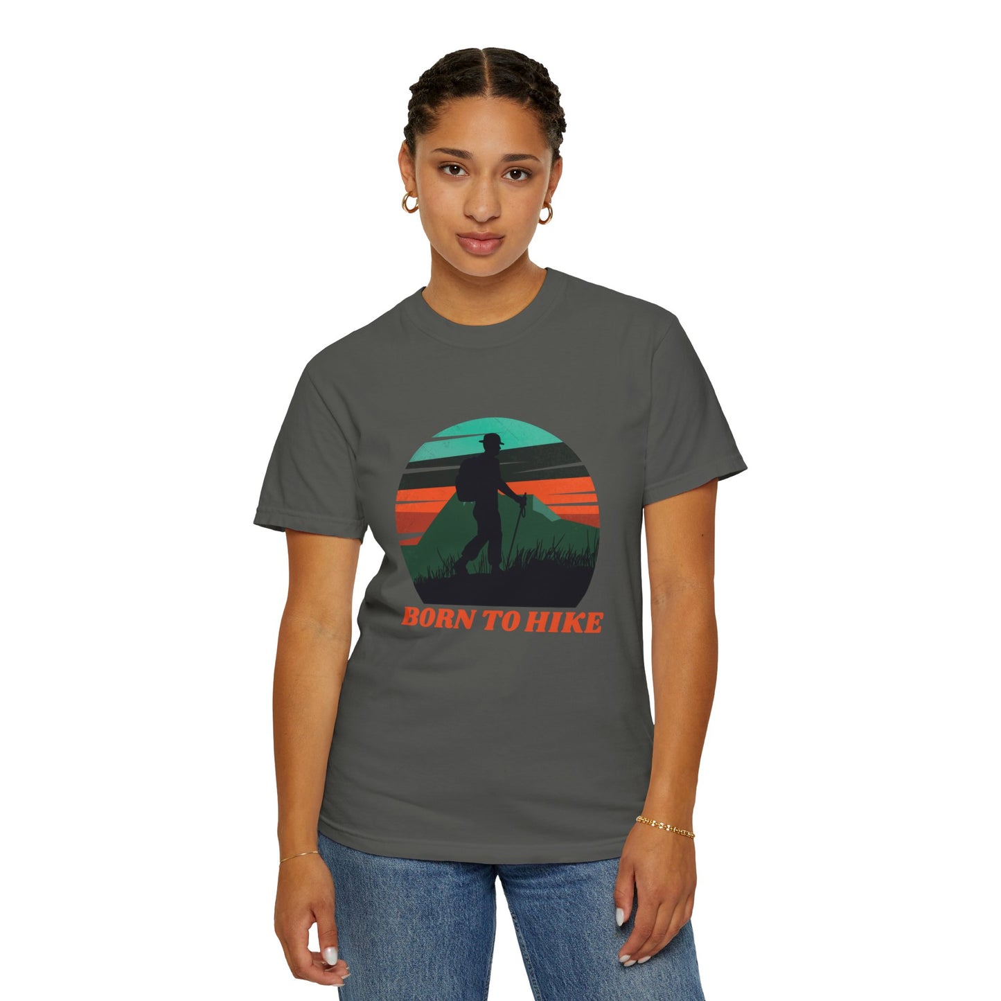 Camiseta unisex teñida Born To Hike