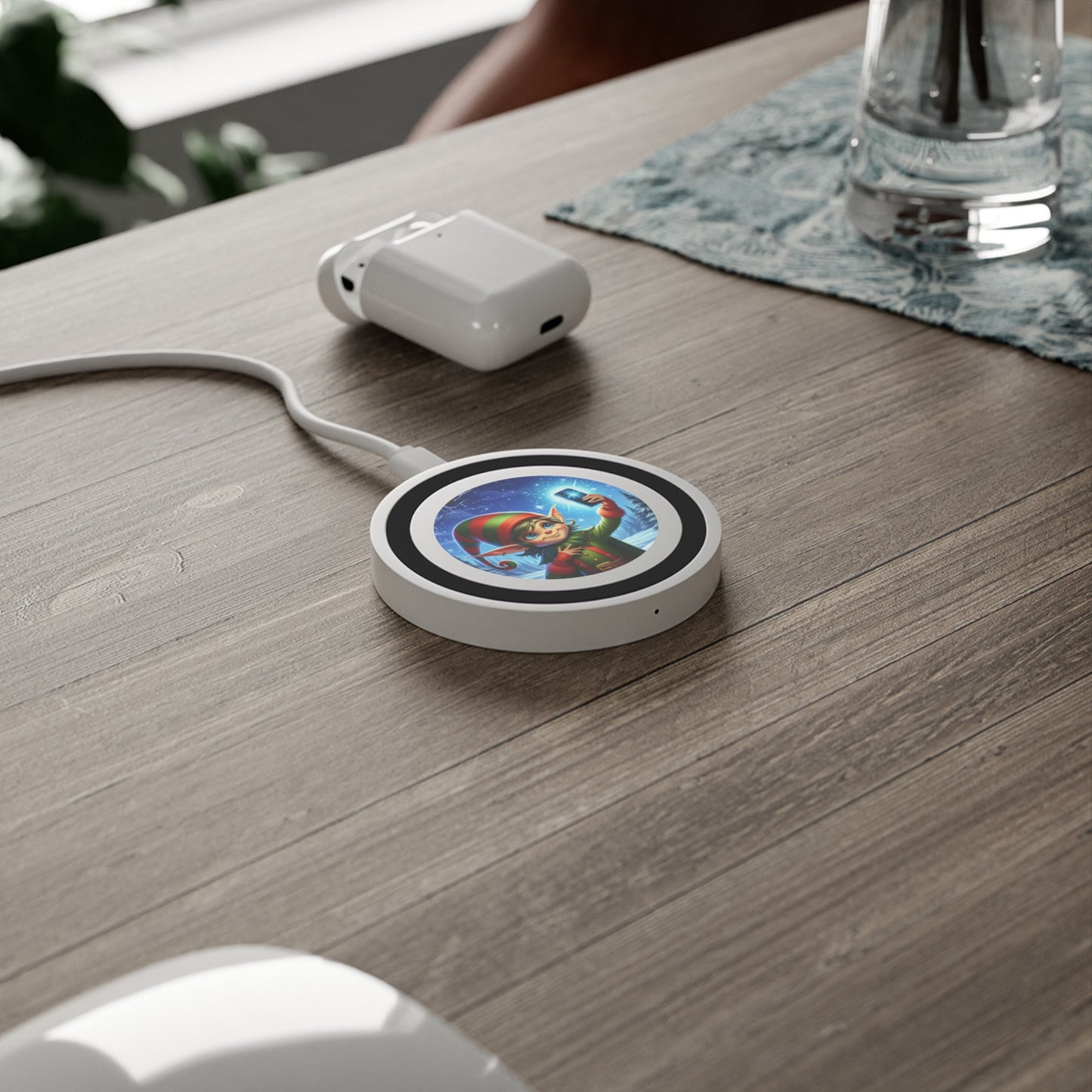 Elf On The Selfie Quake Wireless Charging Pad