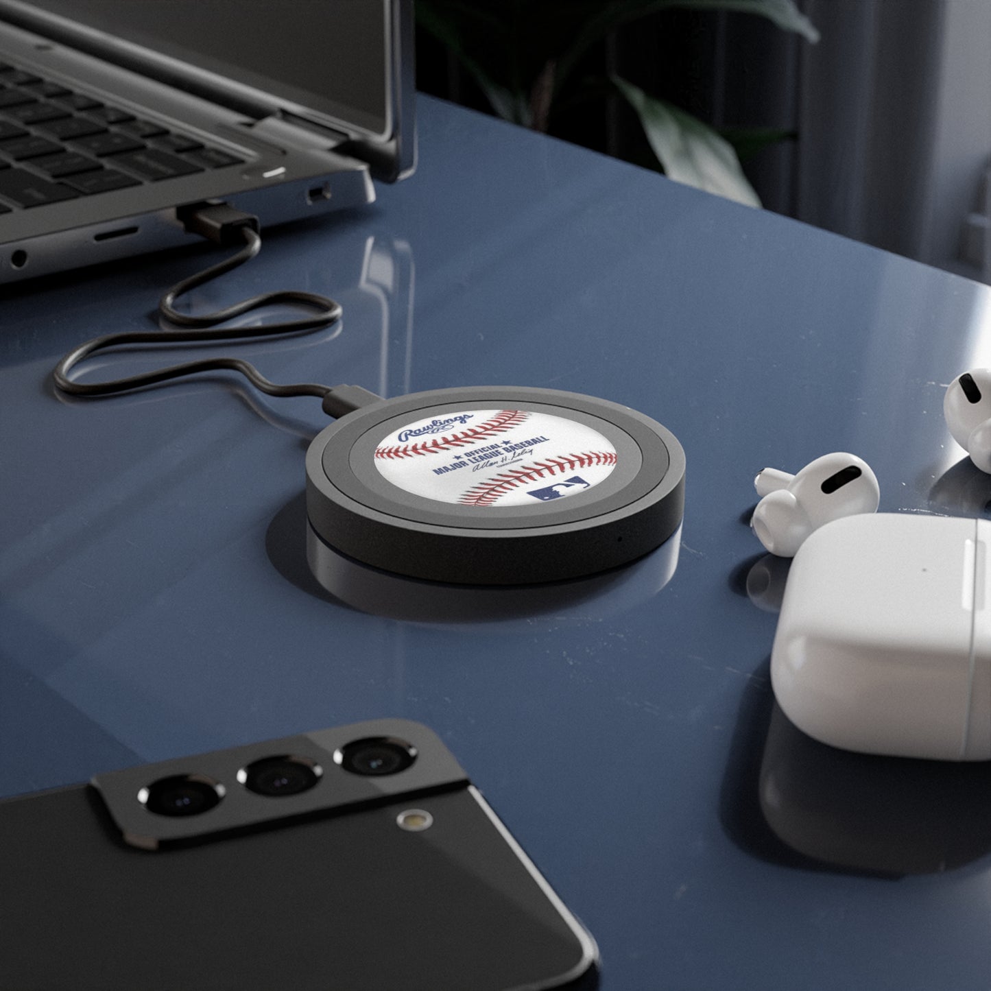 Baseball Quake Wireless Charging Pad