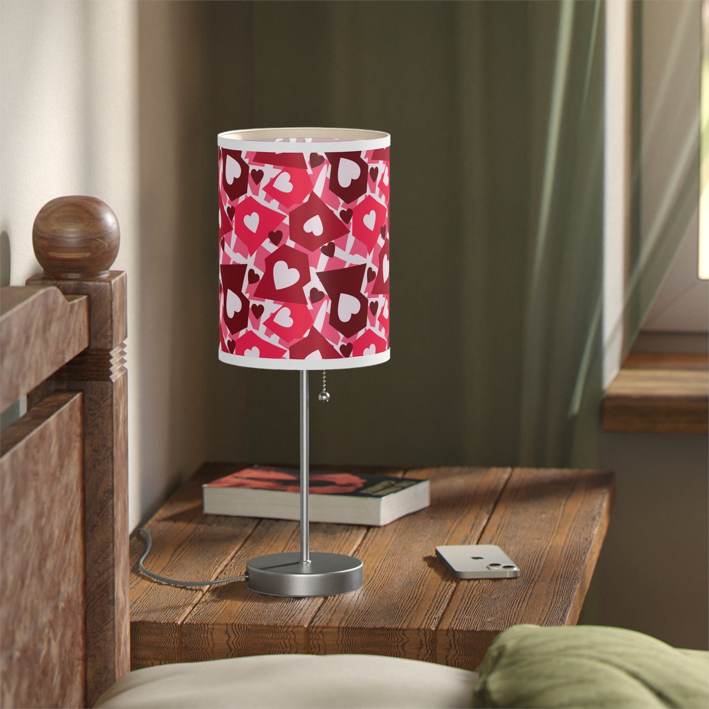 Love in Style: Retro Hearts Lamp on a Stand, US|CA plug / White