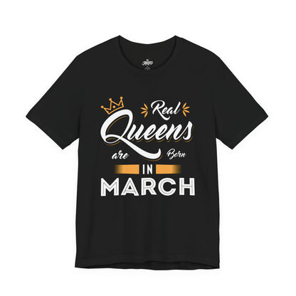 Real Queens Are Born iBirthday T-Shirt