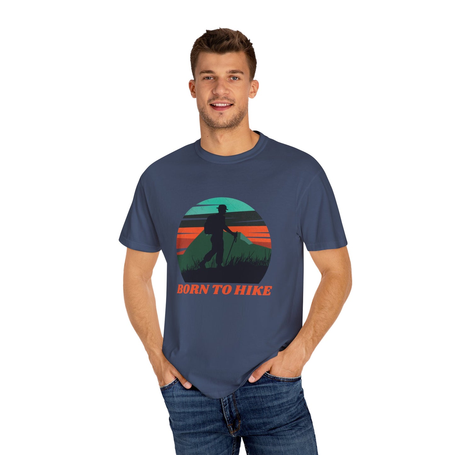 Camiseta unisex teñida Born To Hike