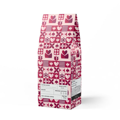 Broken Top Coffee Blend (Medium Roast) / Tasting notes: Chocolate covered almonds, maple syrup, citrus