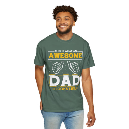 'This is What an Awesome Dad Looks Like' Tee