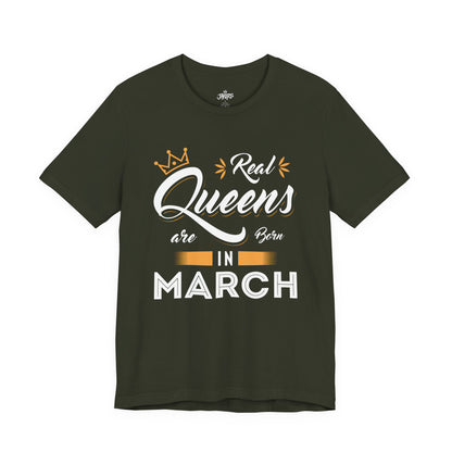 Real Queens Are Born iBirthday T-Shirt