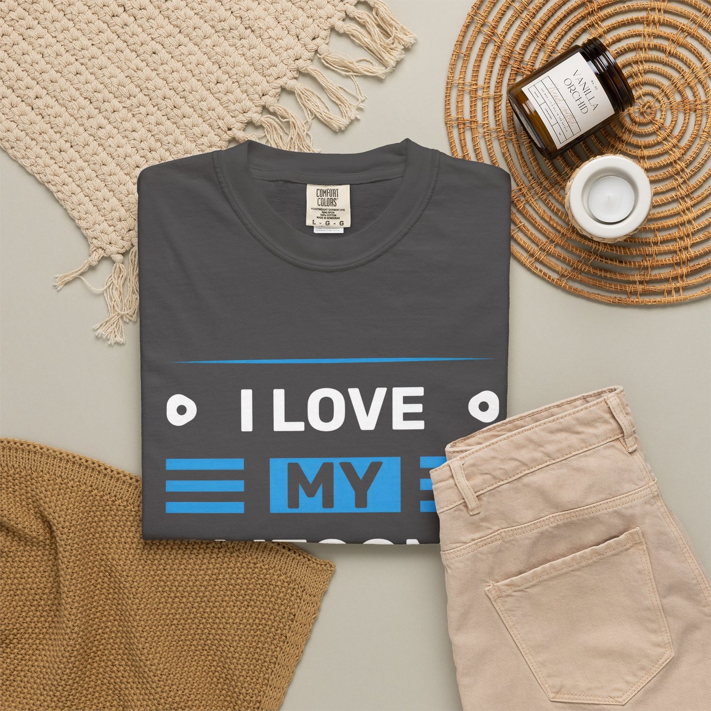 I Love My Awesome Wife T-Shirt — Romantic Gift for Husband to Wife
