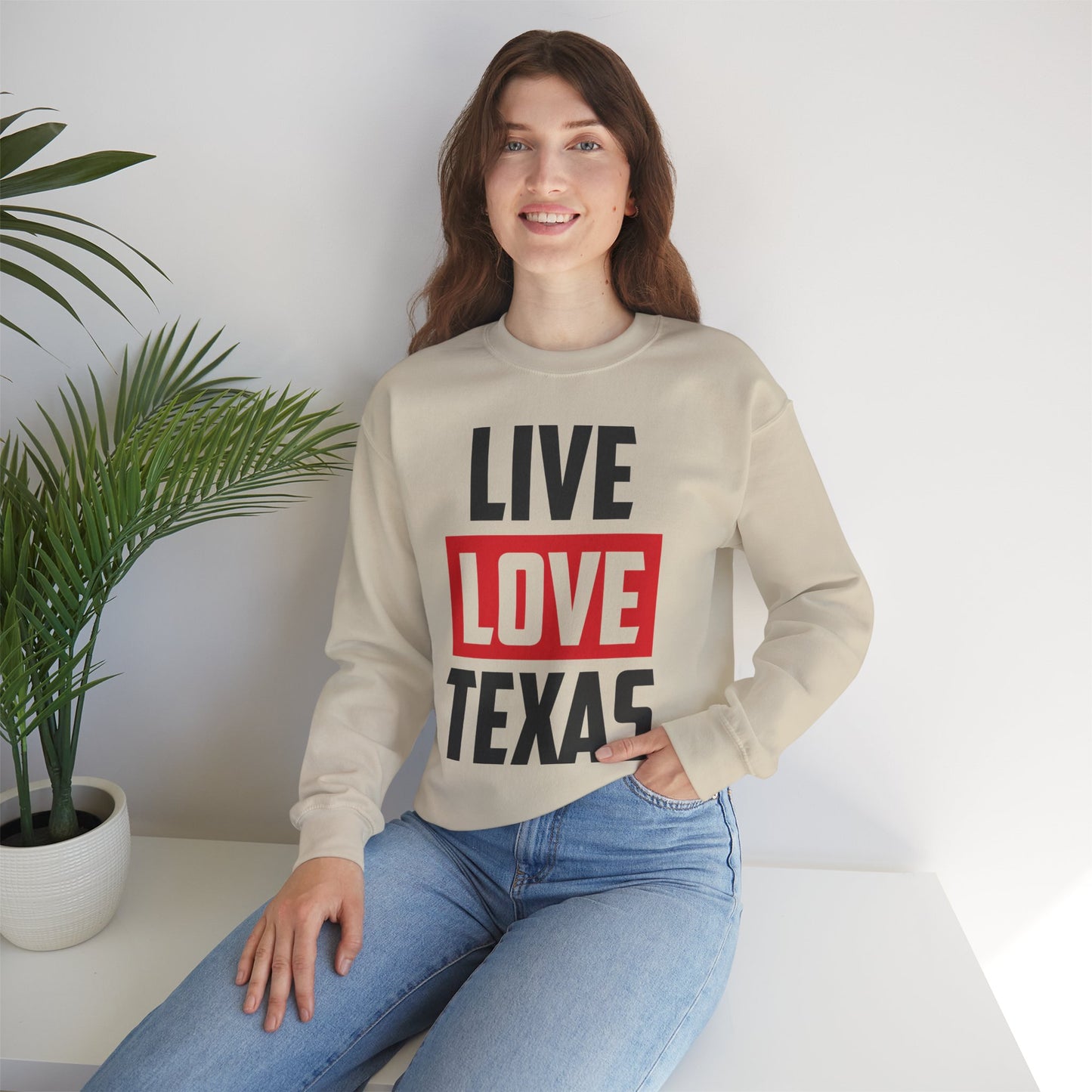 Live Love Texas Crewneck Sweatshirt – Cozy Unisex Pullover for Texas Lovers