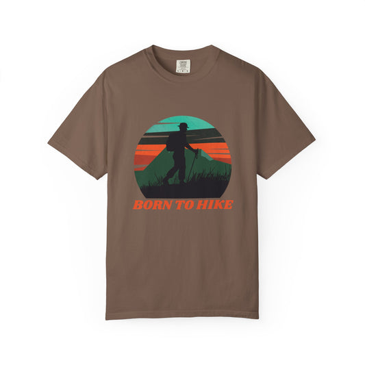 Camiseta unisex teñida Born To Hike