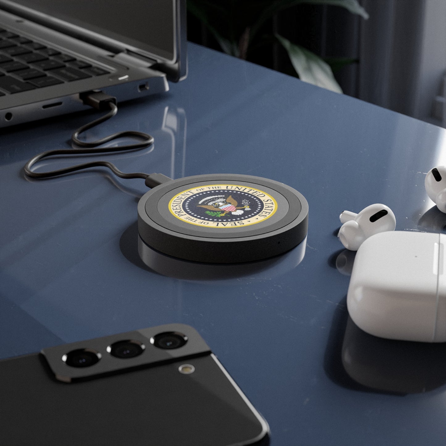 Seal Of The President Quake Wireless Charging Pad