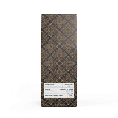 Trapper Peak Decaf Coffee Blend (Medium Roast) / Tasting notes: Cocoa, mellow citrus, toasty