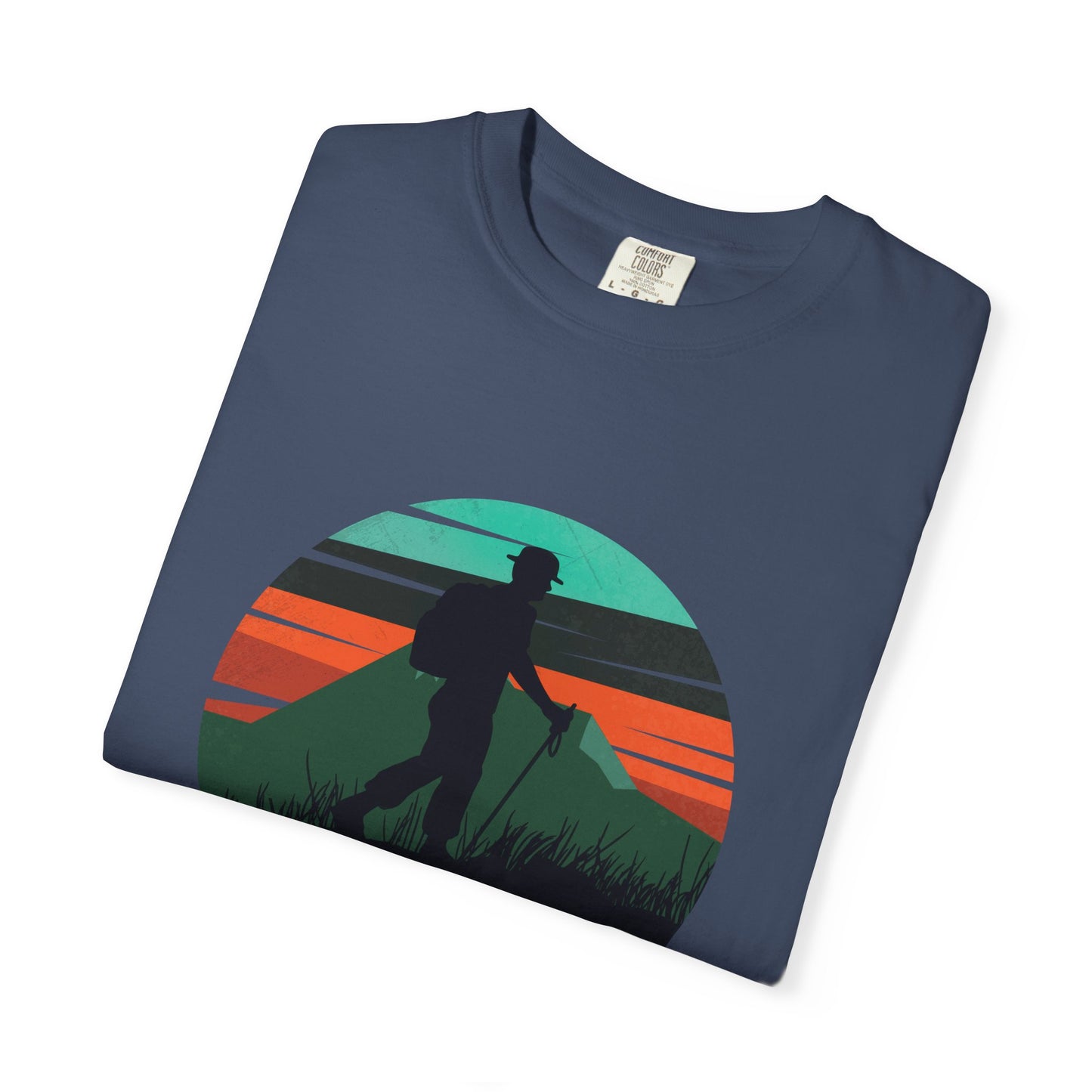 Camiseta unisex teñida Born To Hike