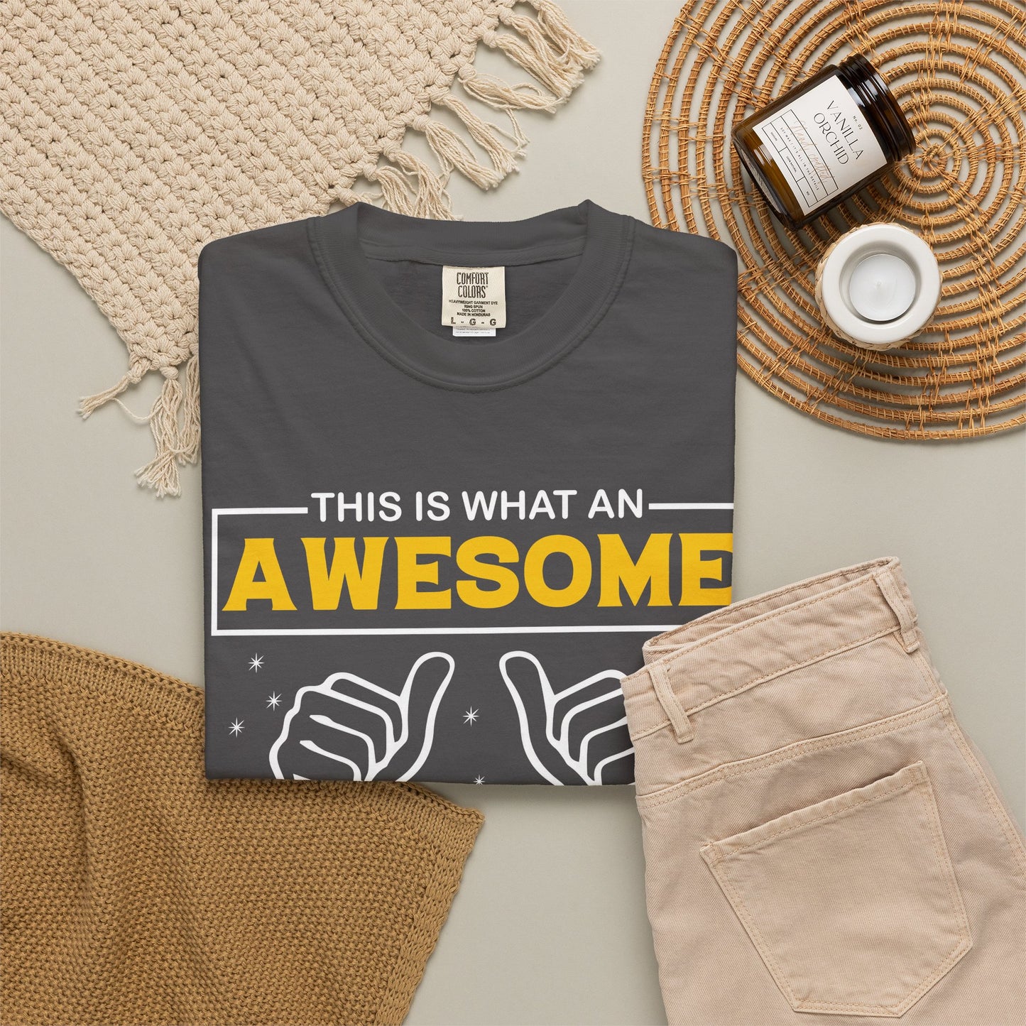 'This is What an Awesome Dad Looks Like' Tee