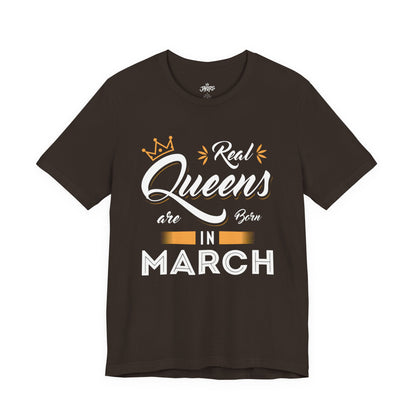 Real Queens Are Born iBirthday T-Shirt