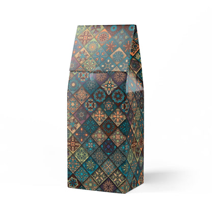 Trapper Peak Decaf Coffee Blend (Medium Roast) / Tasting notes: Cocoa, mellow citrus, toasty