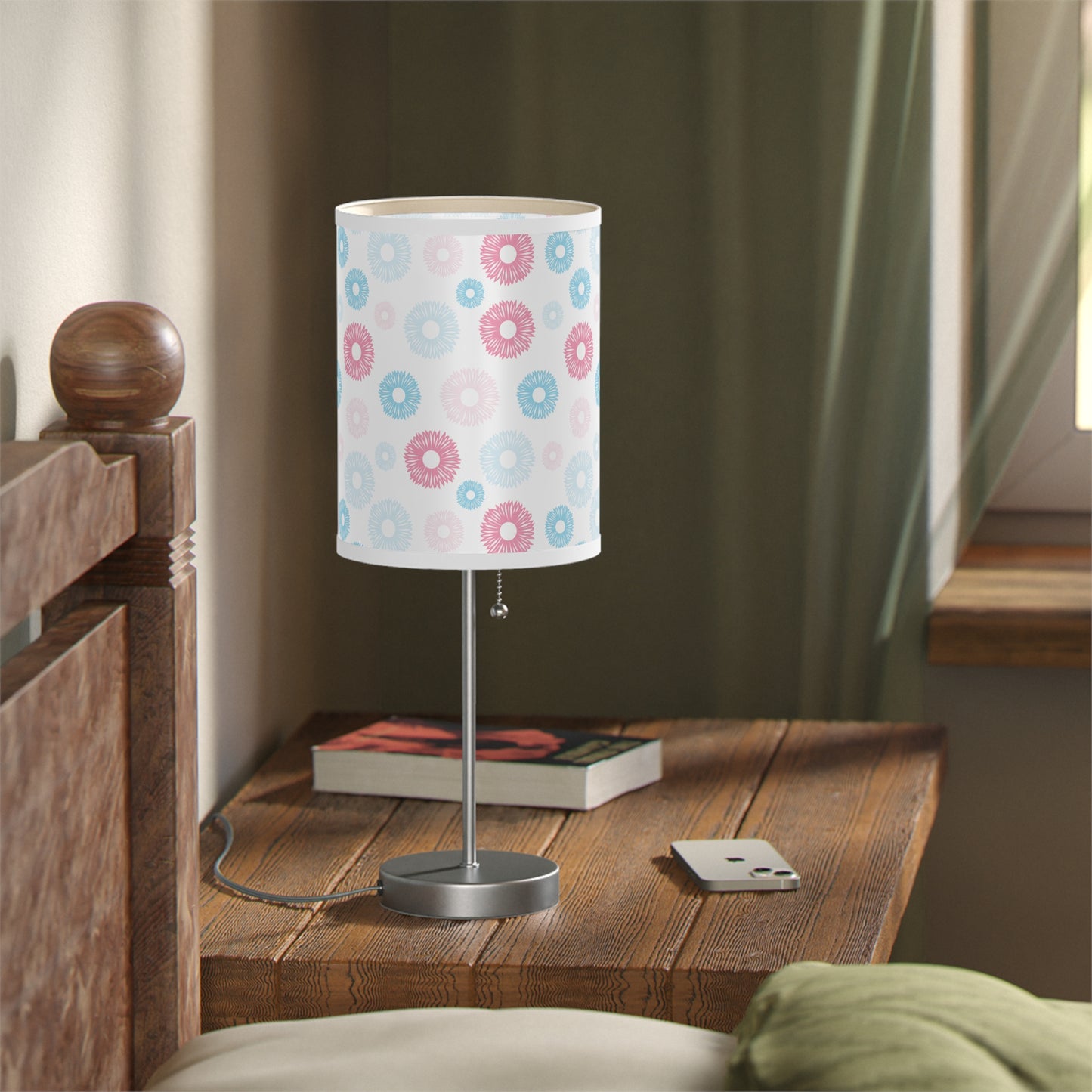 Floral Embrace Lamp on a Stand, US|CA plug / White