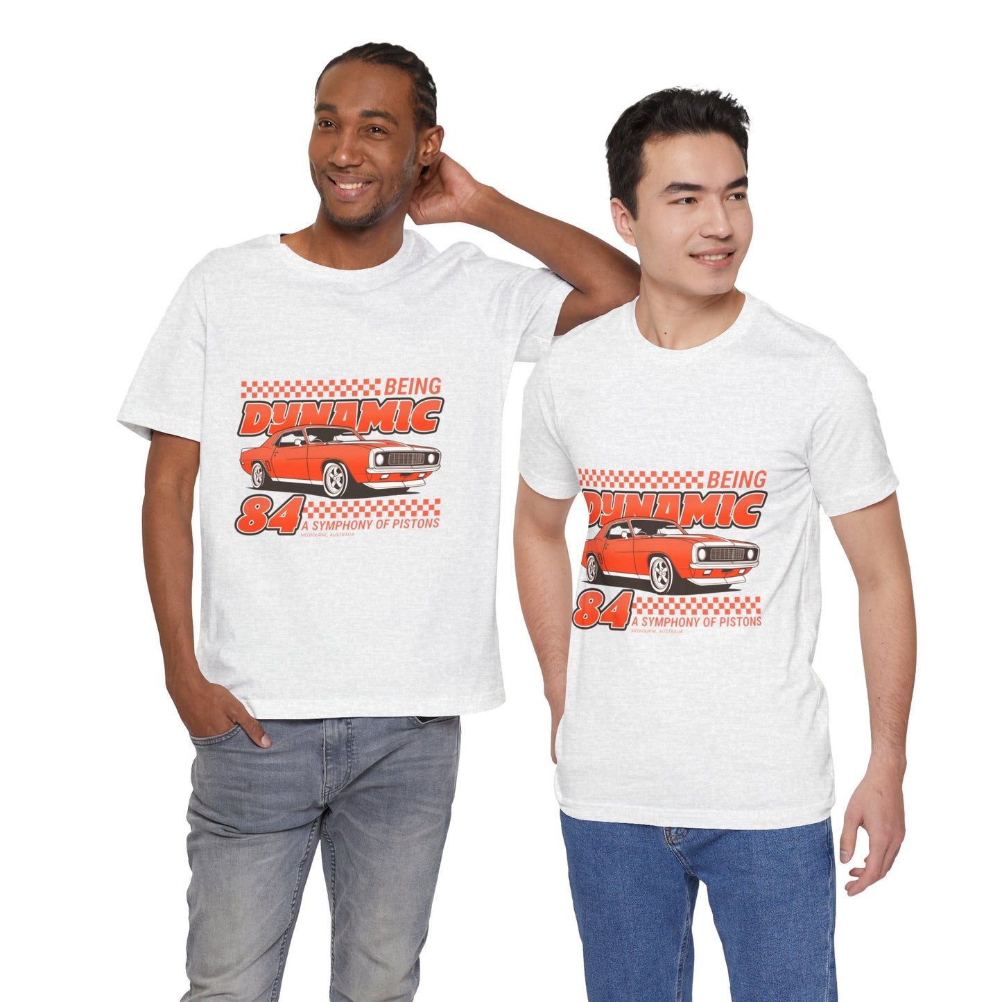 Camiseta de manga corta unisex de Being Dynamic A Simphony Of Pistons 