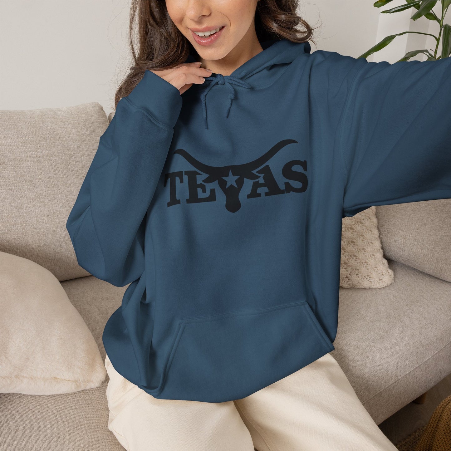Texas Longhorns Unisex Heavy Blend Hooded Sweatshirt - Casual Comfort and Style