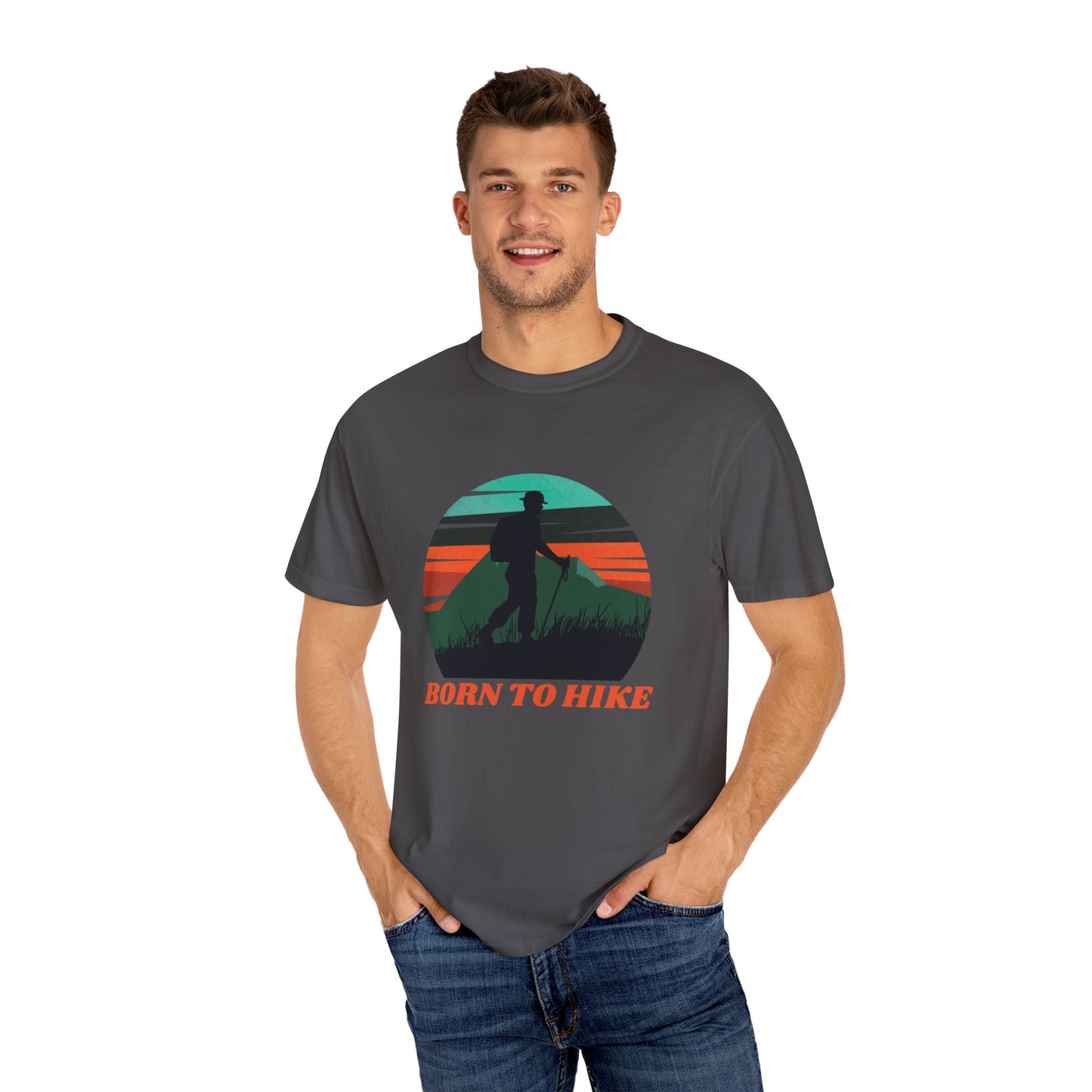 Camiseta unisex teñida Born To Hike